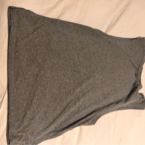 Graphic Tank - Picture 3 of 3